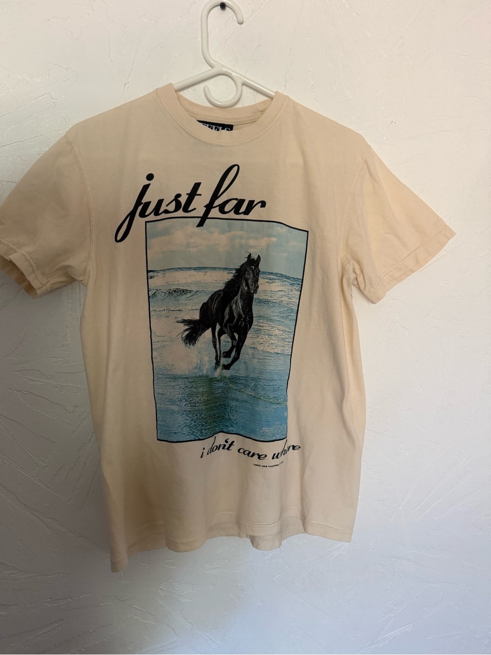 “Just Far” Cream Tee with Black Horse Beach Ocean Tarot 1000 feels so Good M